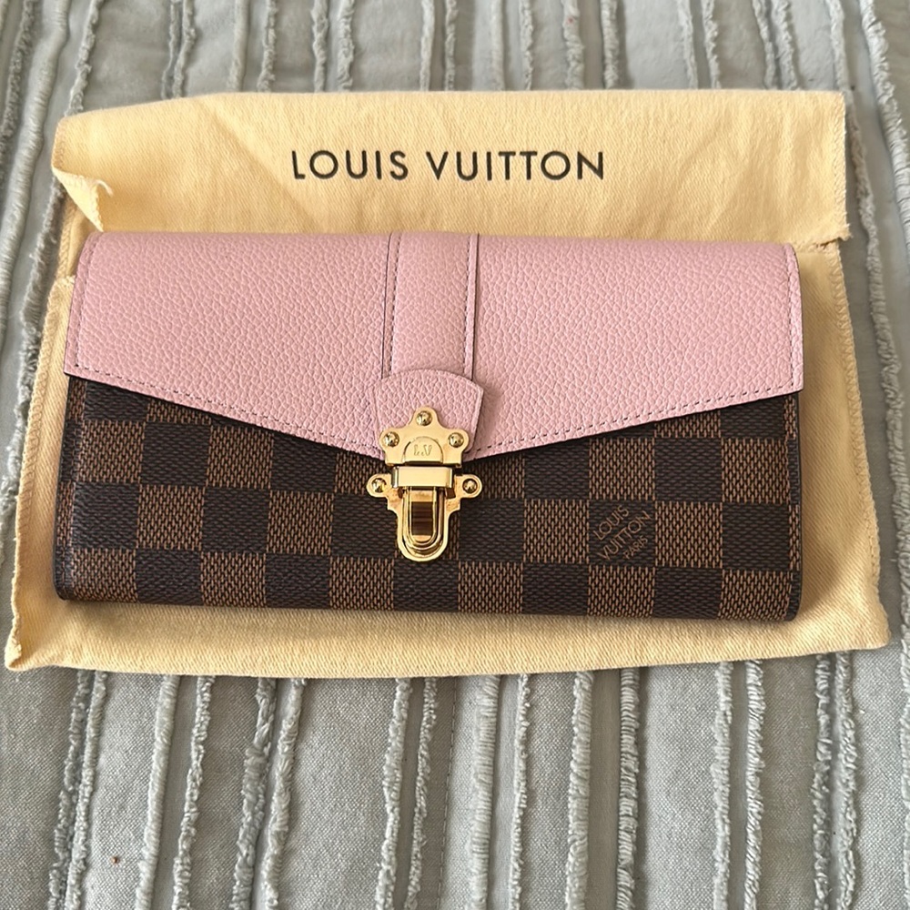 SALE!!!! Louis Vuitton rose Damier ebene wallet